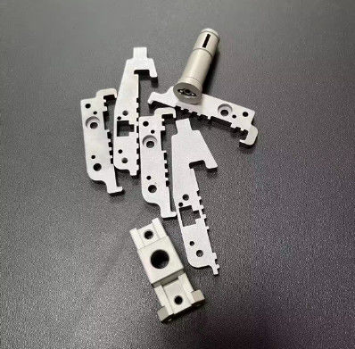 tên
